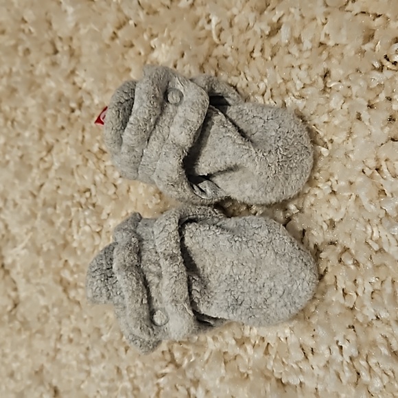 Zutano Baby booties - Picture 1 of 4